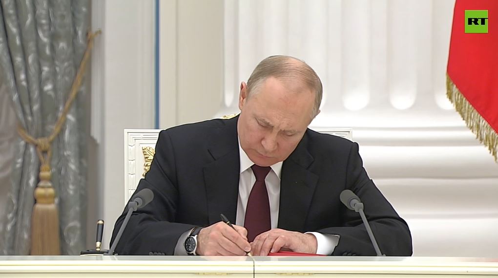 Putin priznao dvije otcijepljene ukrajinske regije