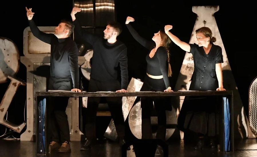 Sutra u Kamernom teatru 55 "Pozorište za početnike"