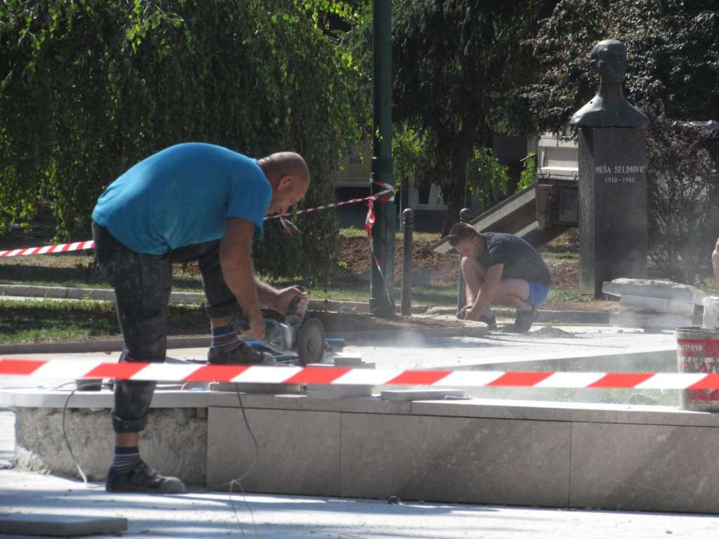 Bh. građani bi radili u Sloveniji i i Hrvatskoj za 2.000 do 3.000 eura