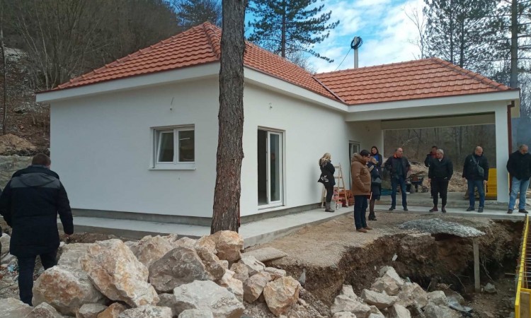 U Trebinju i Nevesinju stambeno zbrinuto 14 povratničkih porodica