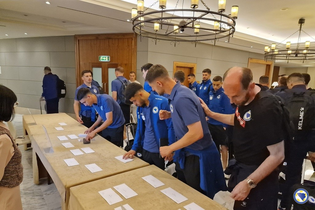 Zmajevi večeras u Lisabonu protiv Portugala