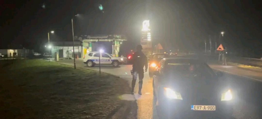 Policijska akcija u Bijeljini i Zvorniku - kontrolisana auta i objekti