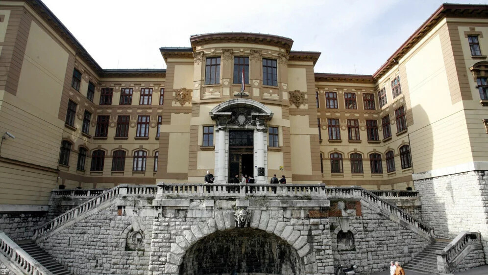 Osuđen na 25 godina zatvora zbog zlostavljanje supruge i djece