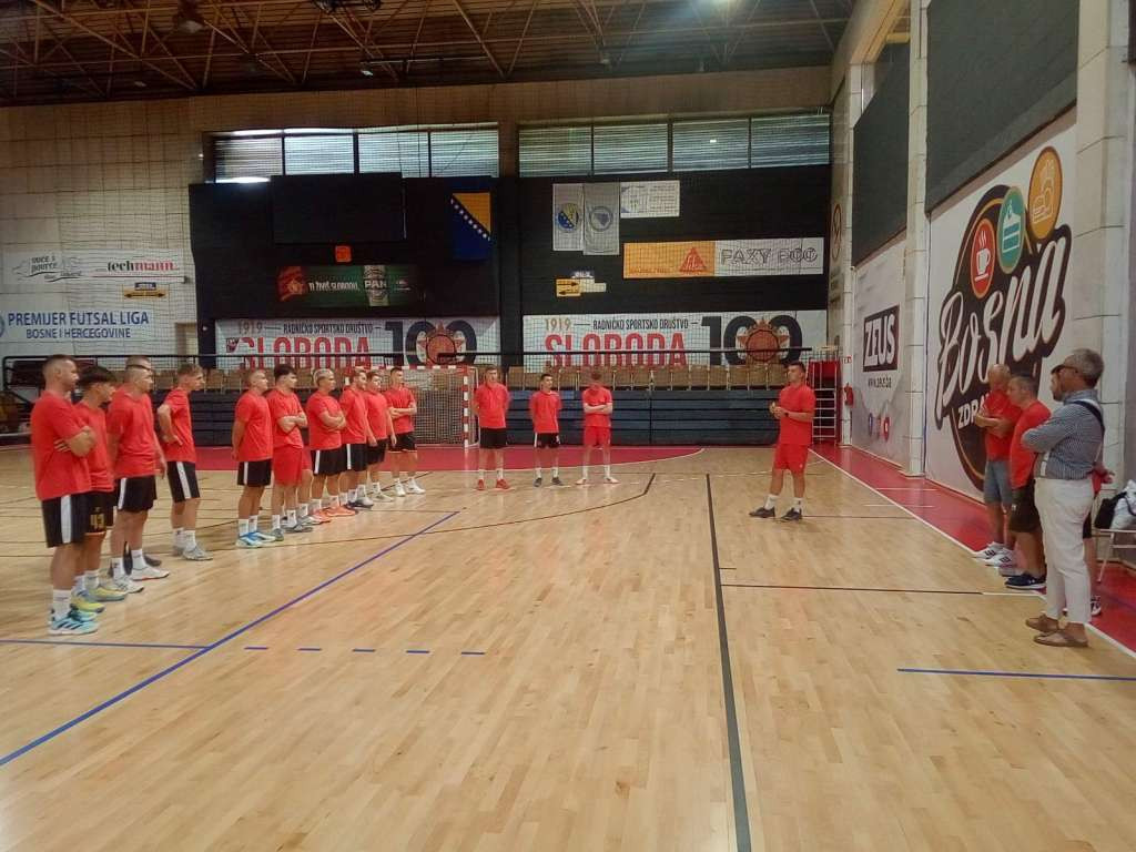 Rukometaši 'Slobode' ulaze u novu sezonu s ciljem povratka u Premijer ligu