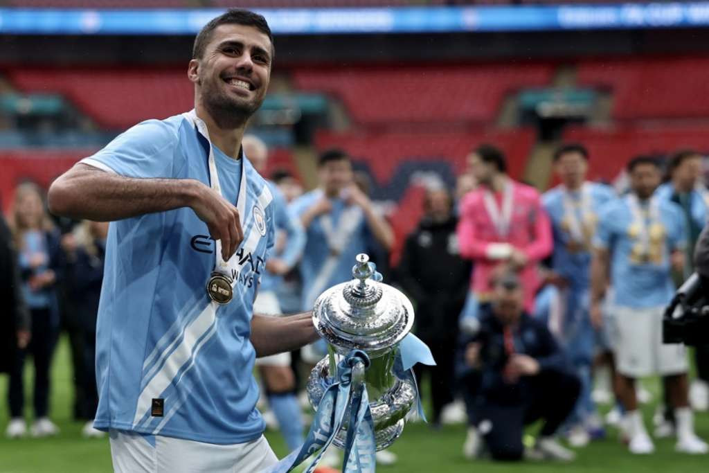 Barcelona se uključila u utrku za Rodrija nakon zastoja u pregovorima s Real Madridom