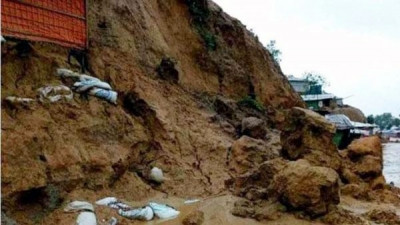 U klizištima u izbjegličkim kampovima u Bangladešu poginulo devet ljudi