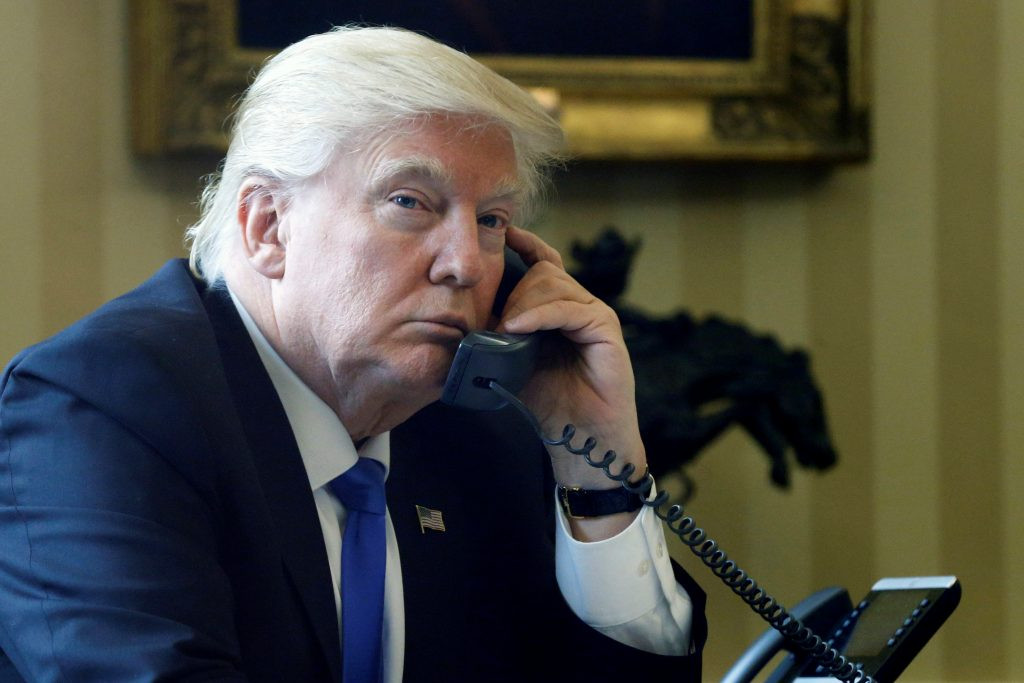 Trump i Putin započeli telefonski razgovor, dijalog još u toku