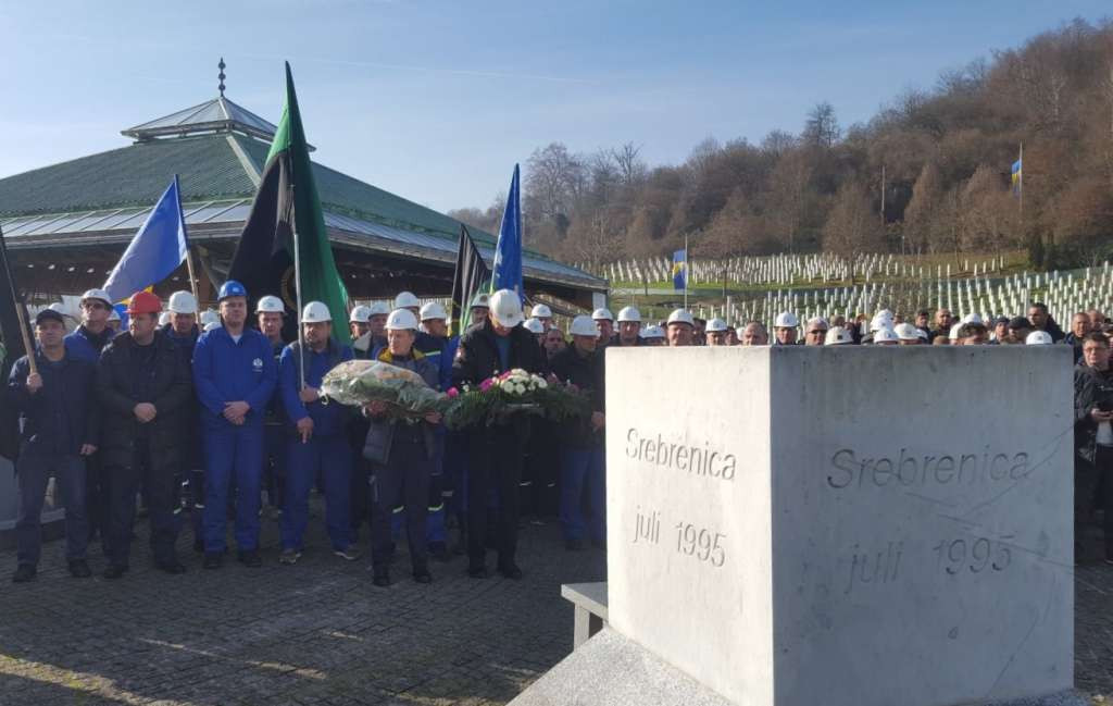 Posjetom Memorijalnom centru u Potočarima rudari obilježili svoj dan