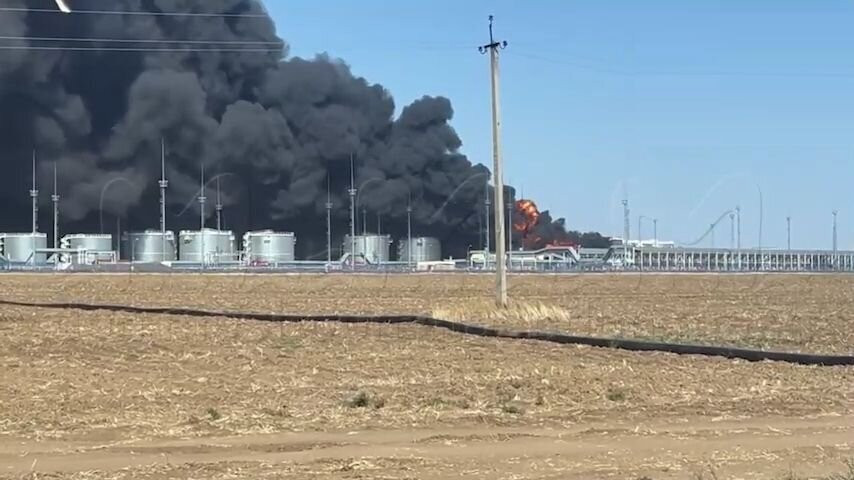 Pet dana gori skladište nafte u Rusiji