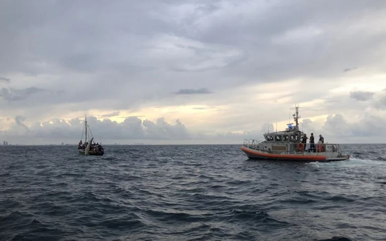 Bahami: Američka obalska straža privela 396 haićanskih migranata