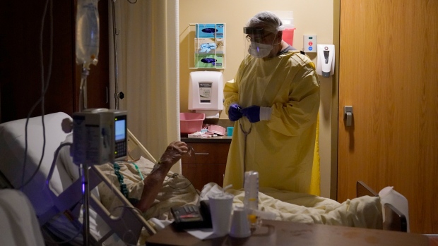 U SAD-u preminulo više od 3.000 ljudi, 225.448 novozaraženih