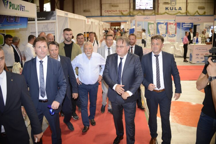 Otvoren 50. Sajam šljive u Gradačcu