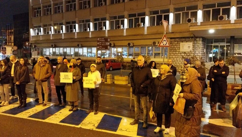 U Novom Pazaru održan skup podrške Dijani Hrka