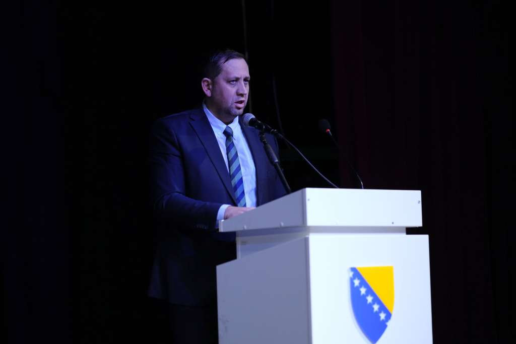 "Održimo turnir onako kako dolikuje pravim sportistima"