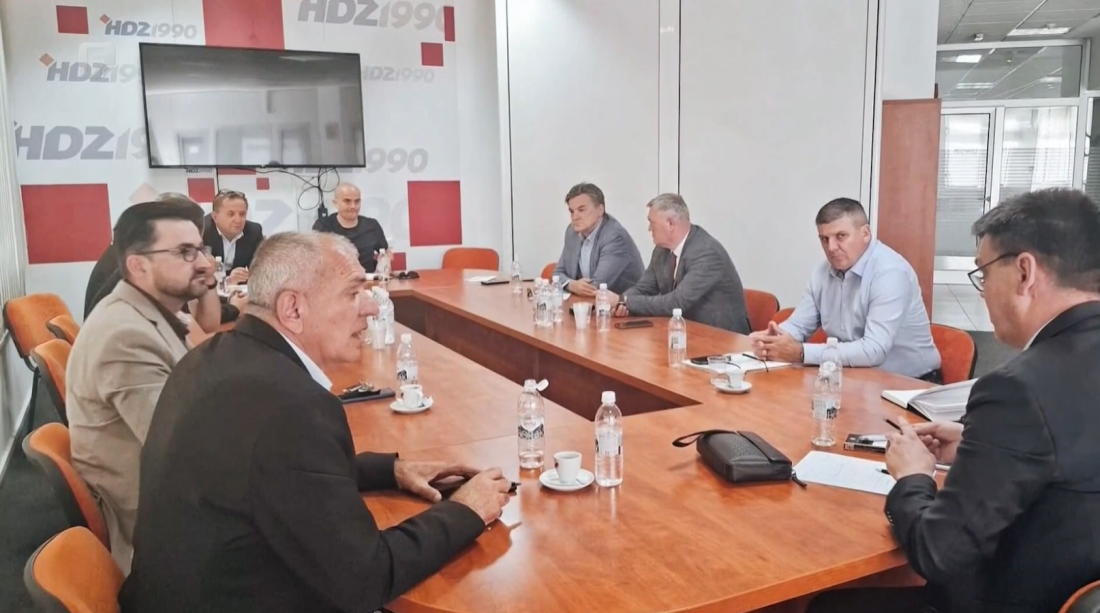 'Petorka' u Mostaru održala sastanak s potencijalnim kandidatom za Predsjedništvo BiH - Zdenkom Lučićem