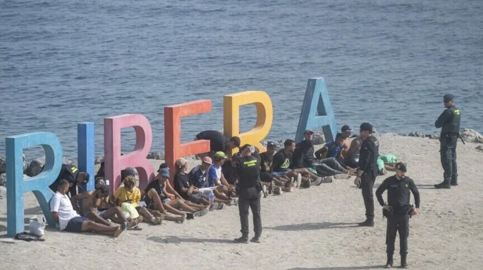 Španija pooštrava pravila o imigraciji i azilu zbog migracijske krize u Ceuti