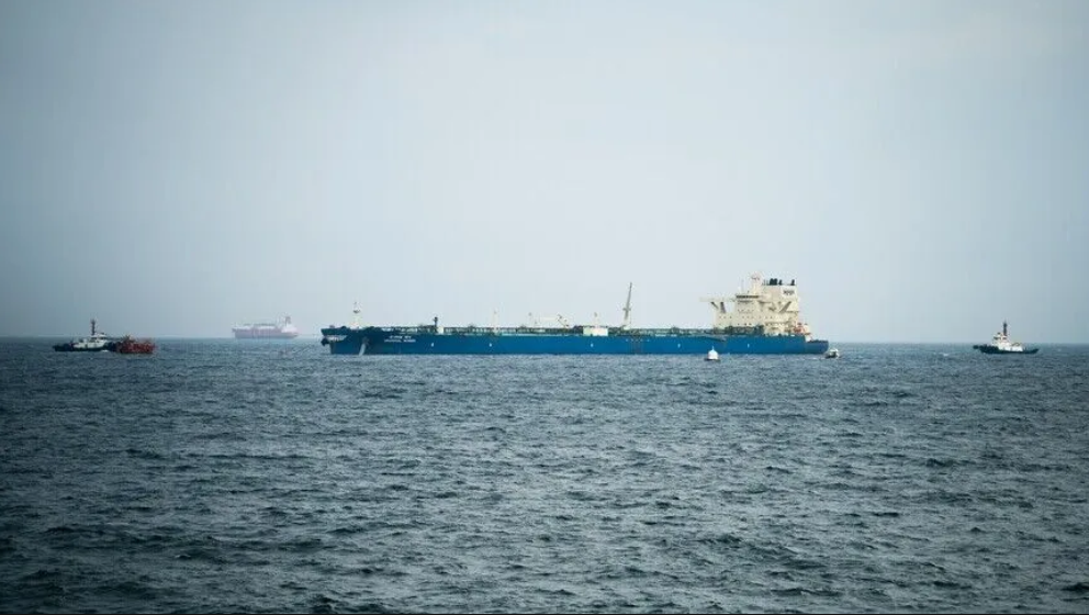 Iran zaplijenio stranu baržu s 382.000 litara dizela, uhapšeno 11 stranaca