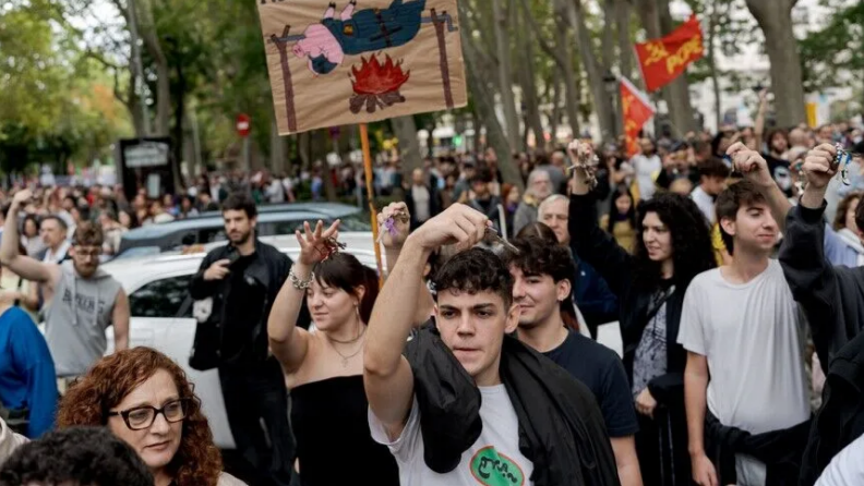 Oko 70.000 ljudi protestovalo u Španiji zbog stambene krize