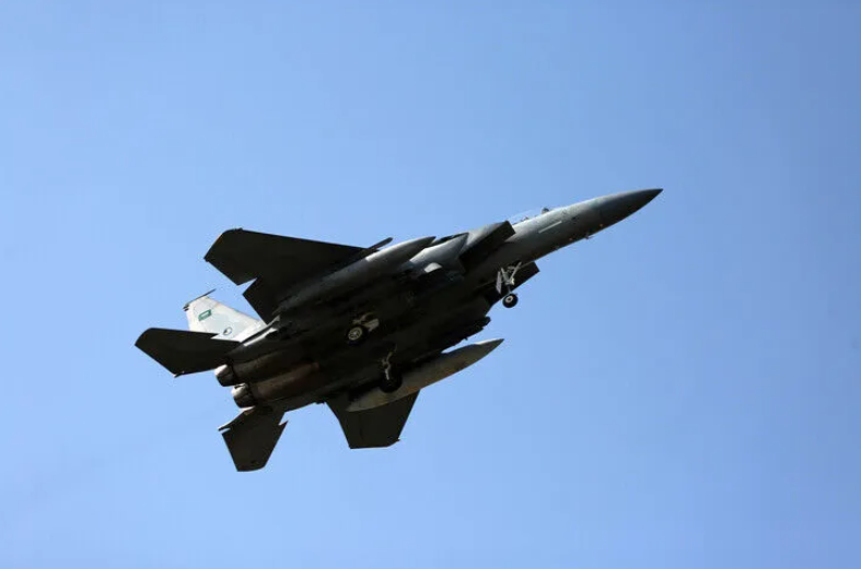Koalicija predvođena Saudijskom Arabijom saopćila da je napala resurse koji podržavaju ratne napore Huta