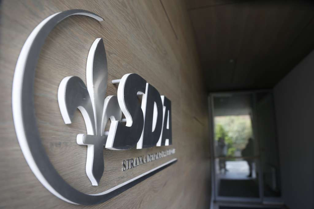 SDA: Neprilični i zabrinjavajući komentari Escobara na račun Islamske zajednice u BiH