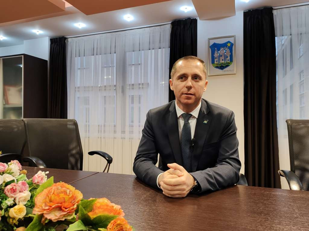 Sedić najavio izmjene kriterija: Studenti korisnici subvencije ishrane neće ostati bez stipendija