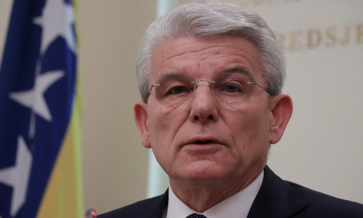 Vučićevo prihvatanje sastanka sa zvaničnicima RS-a je miješanje u unutarnje stvari BiH