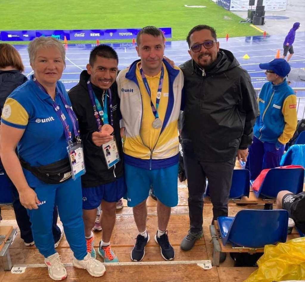 Atletičar Mehidin Mehmedović srebrni, ženska futsal selekcija u borbi za zlato na Specijalnoj olimpijadi