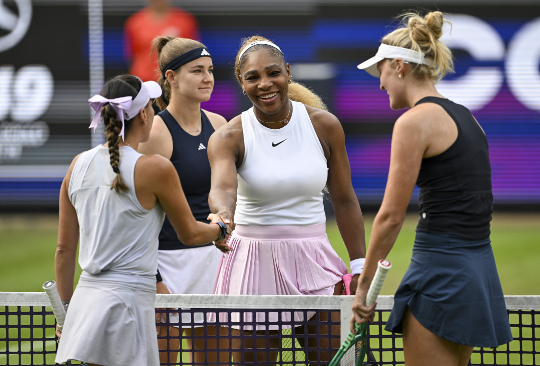 Serena Williams i Karolina Muchova eliminisane u prvom kolu doubla na turniru u Berlinu