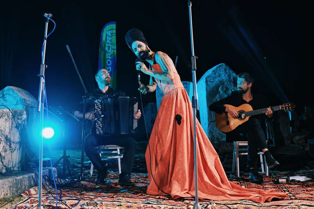 Drugi dan Festivala 'Slovo Gorčina' završio nastupom Bože Vreće na Radimlji