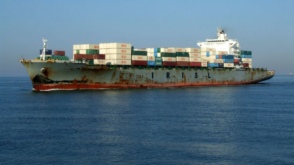 Napadnut iranski teretni brod