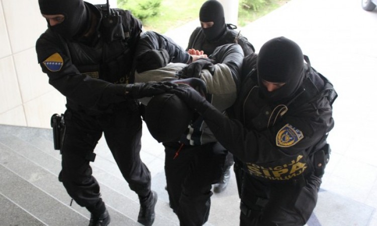 U operativnoj akciji 'Bjegunac' uhapšeno 13 osoba