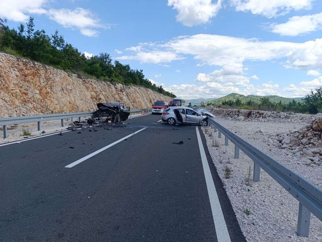 Kod Neuma smrtno stradala jedna osoba, pet prevezeno u SKB Mostar