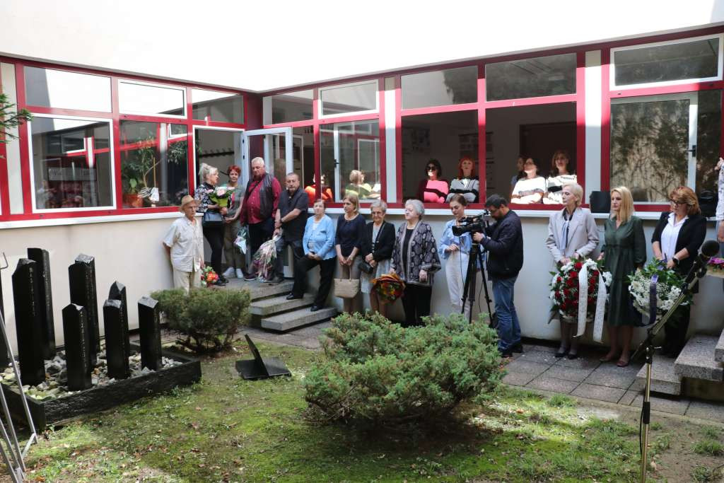 Obilježena 28. godišnjica ubistva sedam građana Sarajeva u masakru u OŠ "Skender Kulenović" na Dobrinji