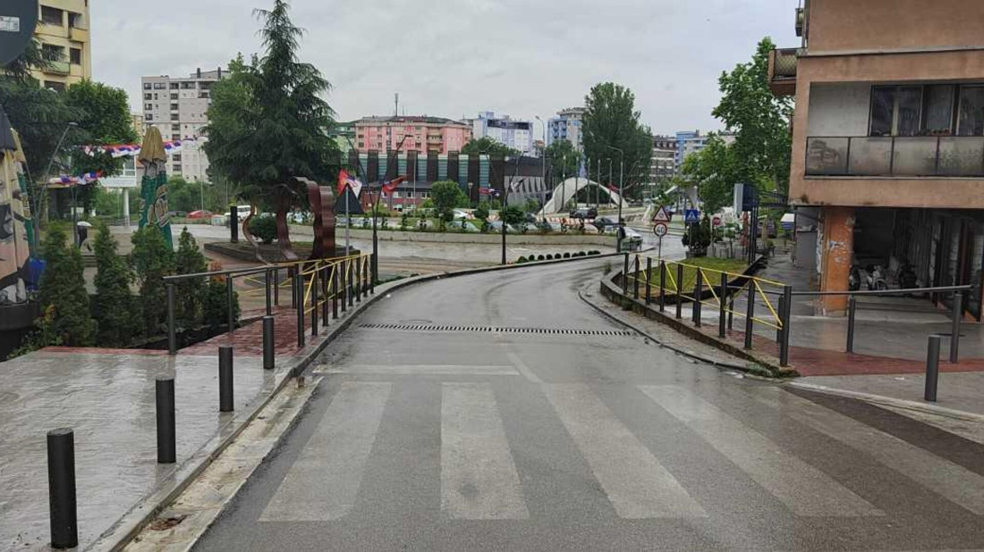 Sjeverna Mitrovica: Iseljavanje zaposlenih iz zgrade općine odgođeno za dvije sedmica