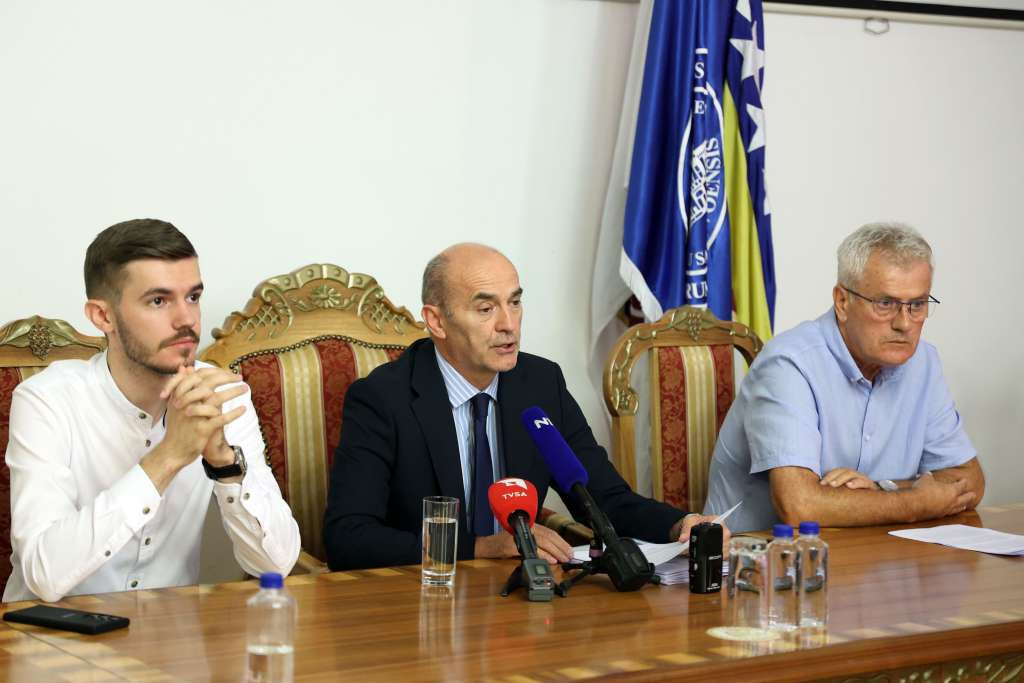 Škrijelj: Kantonalno ministarstvo zaustavlja proces napretka Univerziteta u Sarajevu