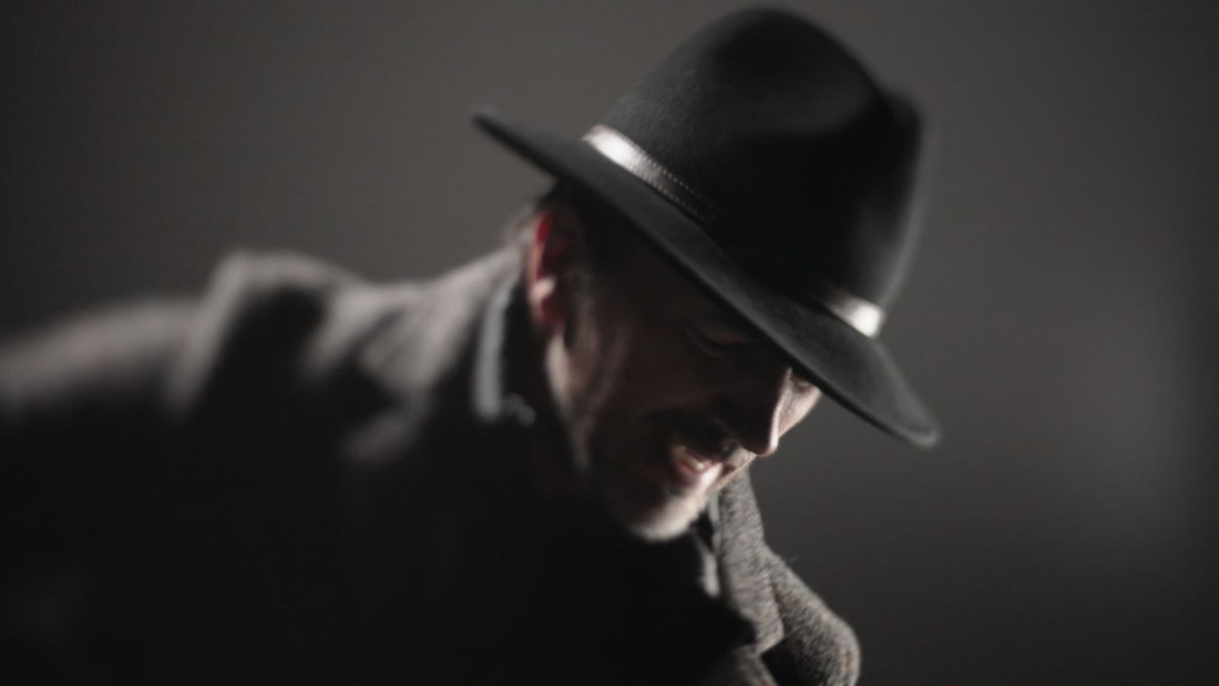 Rock himna o ljubavi i buntu: Edin Telalagić-Tela objavio svoj prvi singl - 'Zagrljeni par'