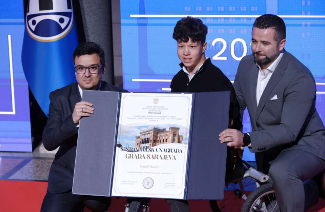 Šestoaprilske nagrade uručene Ismailu Barlovu i Medicinskoj asocijaciji BIMA