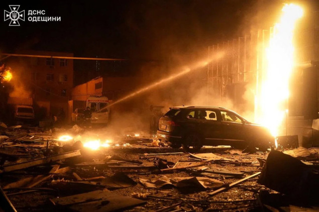 Jedna osoba poginula, šest ranjeno u ruskom zračnom napadu u Odeskoj oblasti