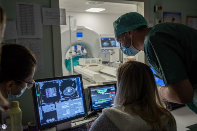 U Hrvatskoj prvi put izvedeni zahvati ablacije i biopsije tumora pomoću robotske ruke
