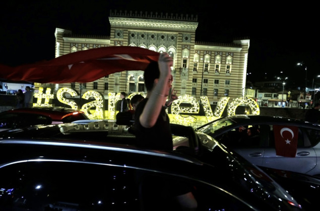 U Sarajevu slavlje nakon pobjede Erdogana na predsjedničkim izborima