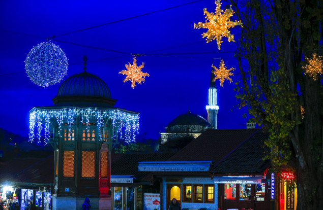 Pretpraznična atmosfera u Sarajevu: Za Novu godinu očekuje se veliki broj turista