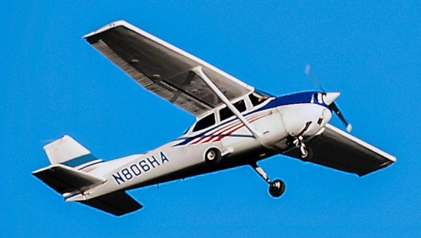 Hrvatska: Na otoku Braču pao avion Cessna, pilot i putnici preživjeli