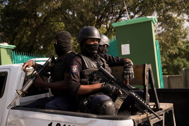 SAD zatvorile ambasadu na Haitiju zbog oružanog sukoba bandi