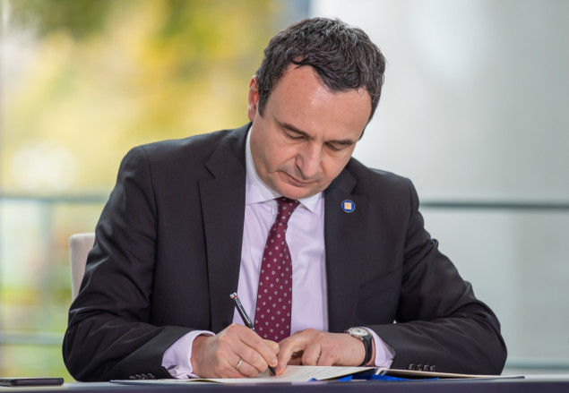 Kurti ponovo pozvao srpske dužnosnike da ne napuštaju institucije