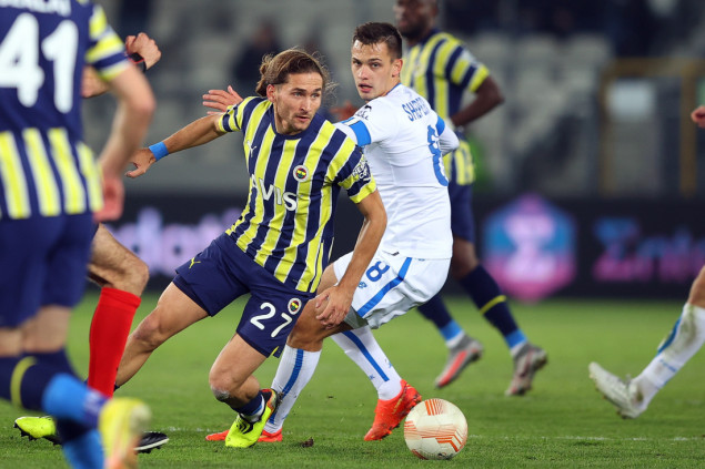 Fudbaler Fenerbahcea Miguel Crespo posuđen španskom Rayo Vallecanu