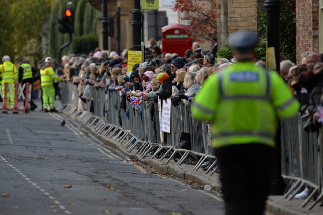 Policija uhapsila muškarca koji je gađao jajima kralja Charlesa III