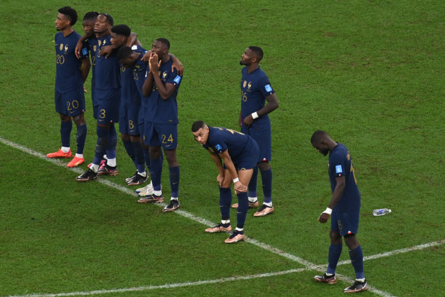 Francuski fudbaleri večeras ipak sa navijačima u Parizu