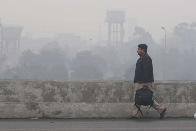 Pakistan: Zbog zagađenja zraka obavezno nošenje maski