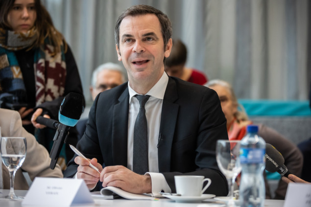 Francuska vlada žali zbog odbijanja fudbalera da nose dres u duginim bojama