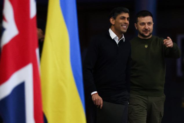 Zelenski u posjeti Britaniji radi razgovora s premijerom Sunakom